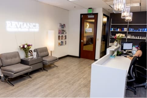 A serene view of a the Réviance® Plastic Surgery & Aesthetic Center lobby, inviting and spacious.